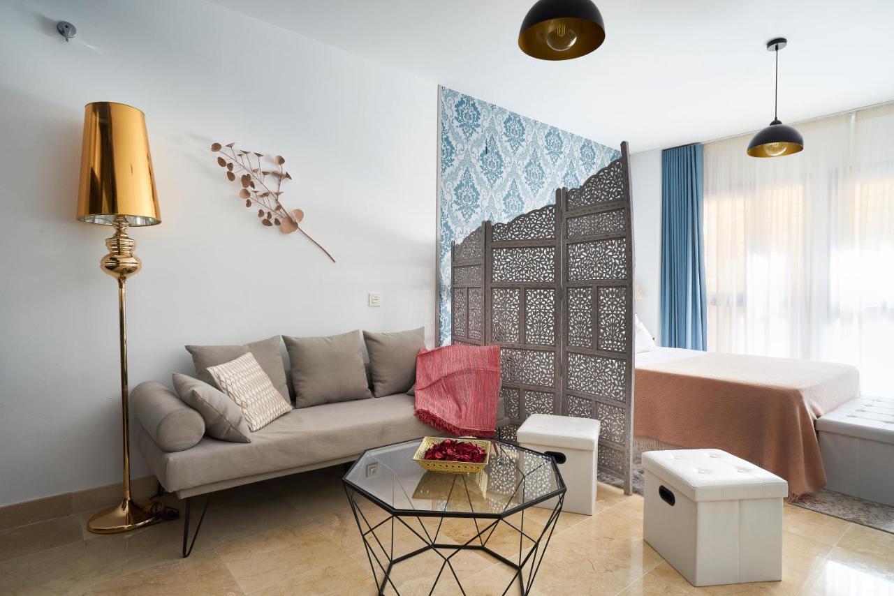 Studio Deluxe With Shared Roof Terrace Malaga Exterior photo